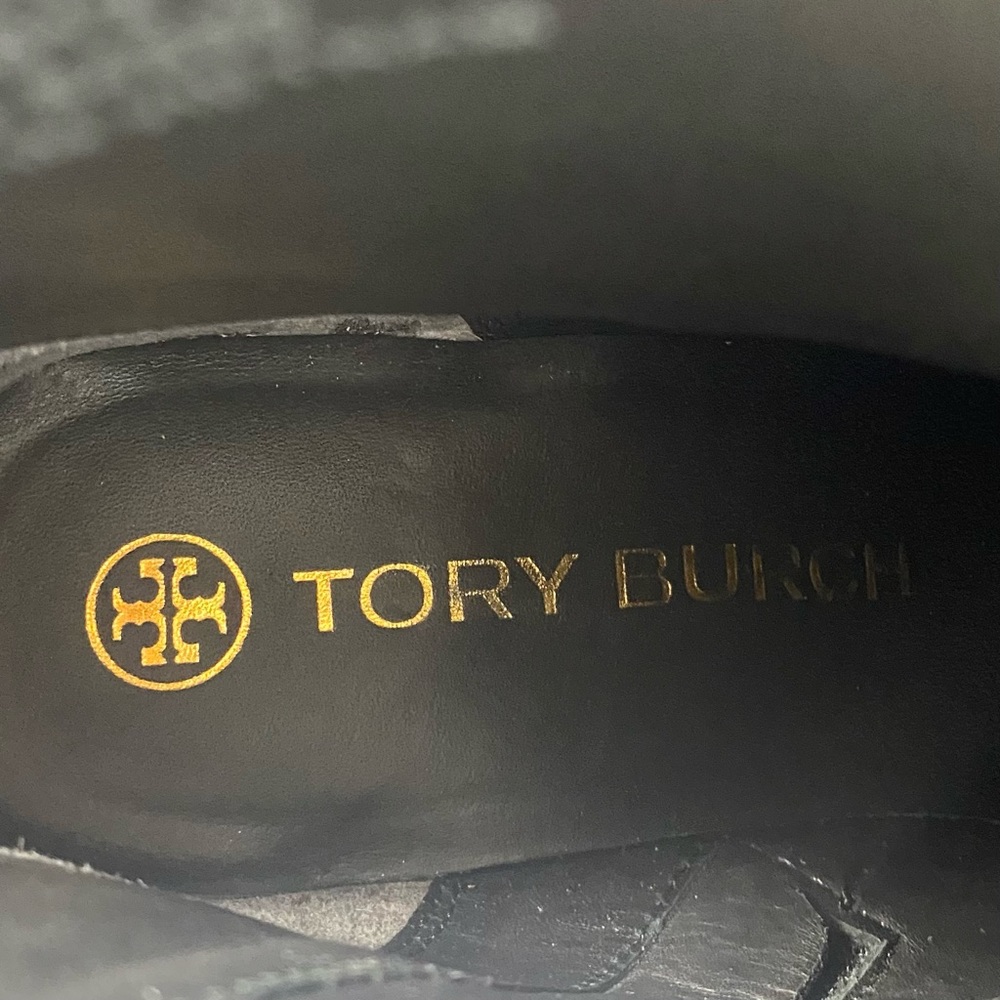 Tory Burch Heeled Ankle Boot in Perfect Black NWOT - Picture 11 of 14